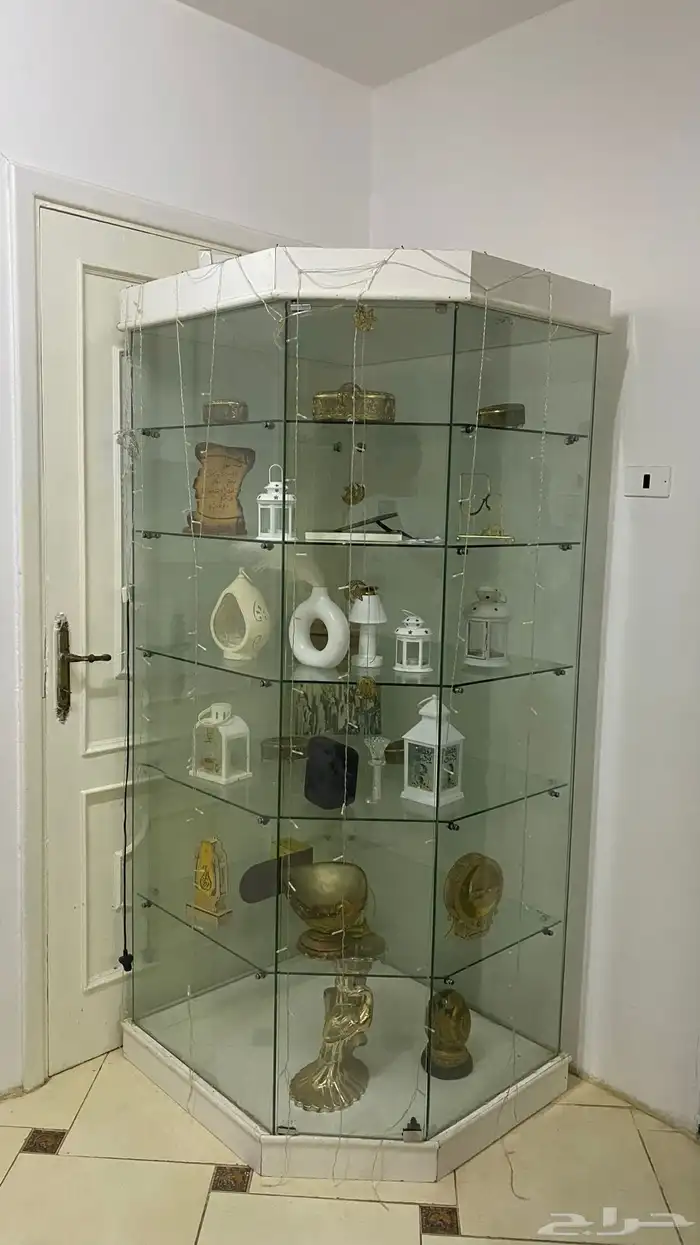 دولاب قزاز ارفف قزاز كبير جدا 2