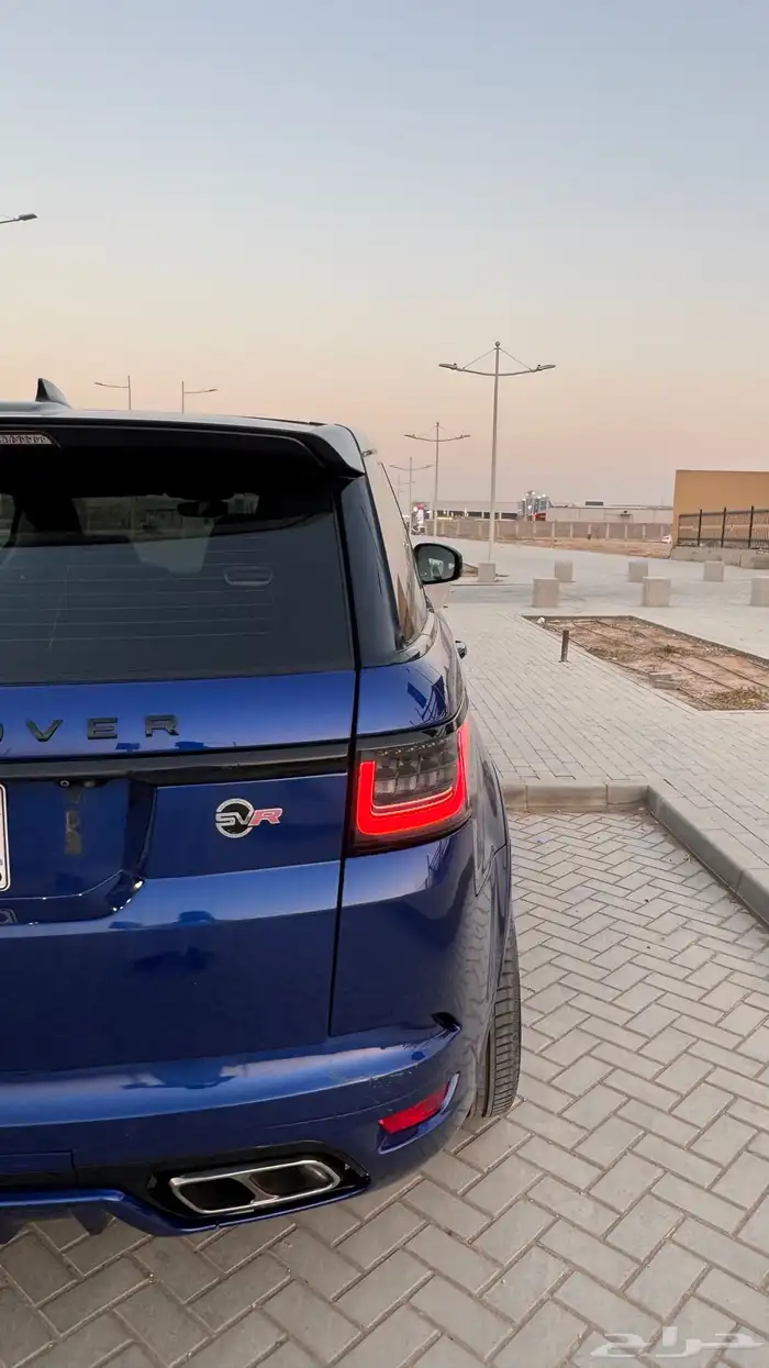 رنج روفر سبورت كاربون 2018 SVR 4