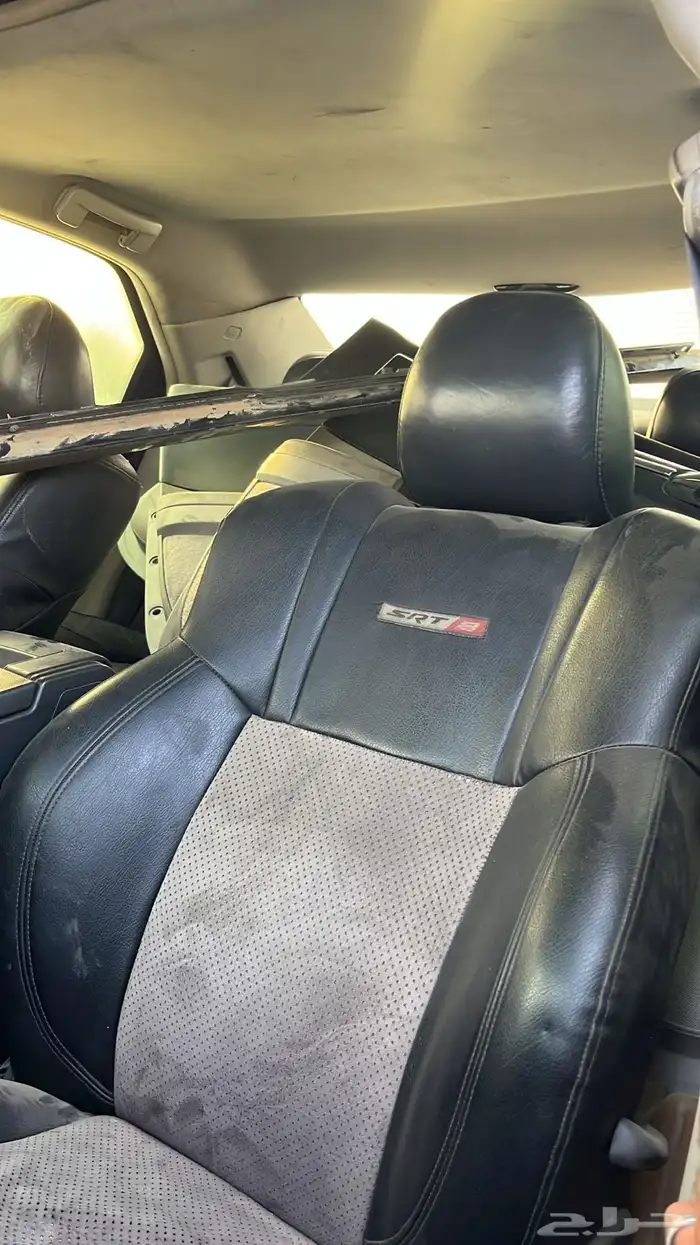 داخلية كرايسلر 6.1 srt 2006 0