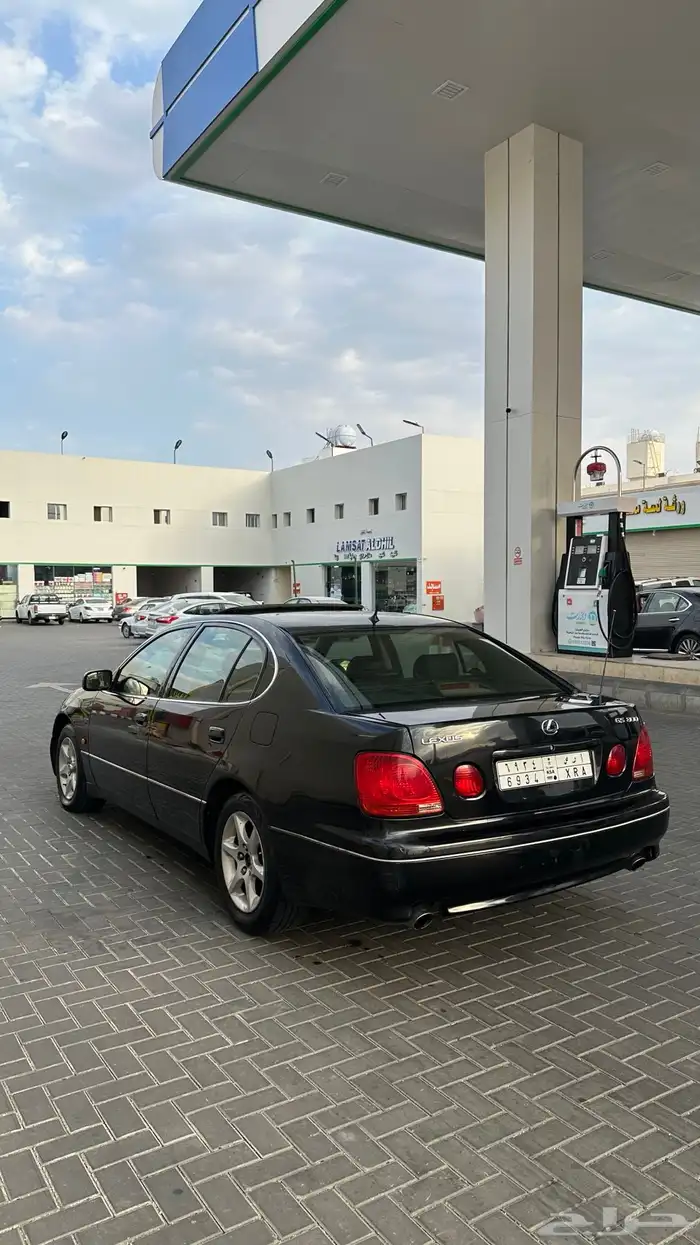 لكزس GS 2002 14