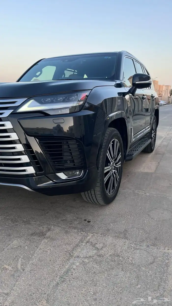 لكزس 2023 BB سعودي عبداللطيف شرط 0