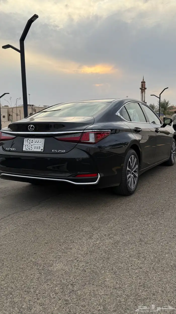 لكزس 2025 ES250 ممشى 5 الاف فقط 5