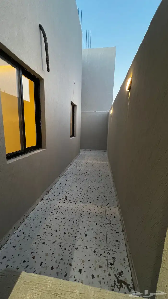 للبيع دور في مخطط النبلاء 10