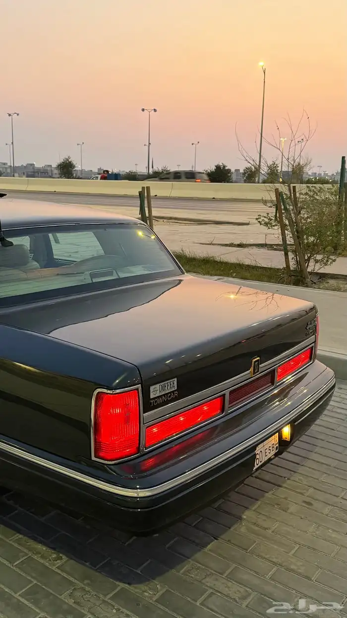 لينكون تاون كار 1995 16