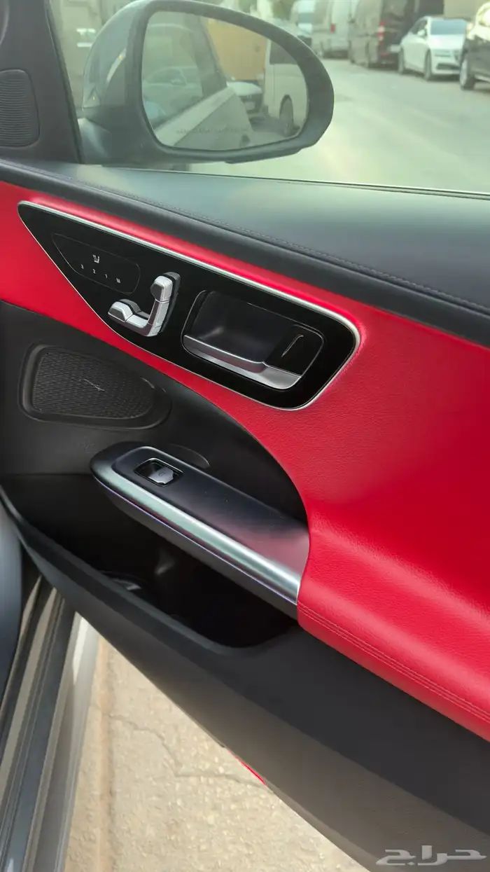 مرسيدس C200 2023 7