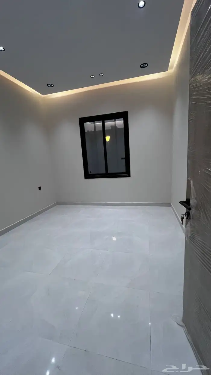 للبيع دور في مخطط النبلاء 8