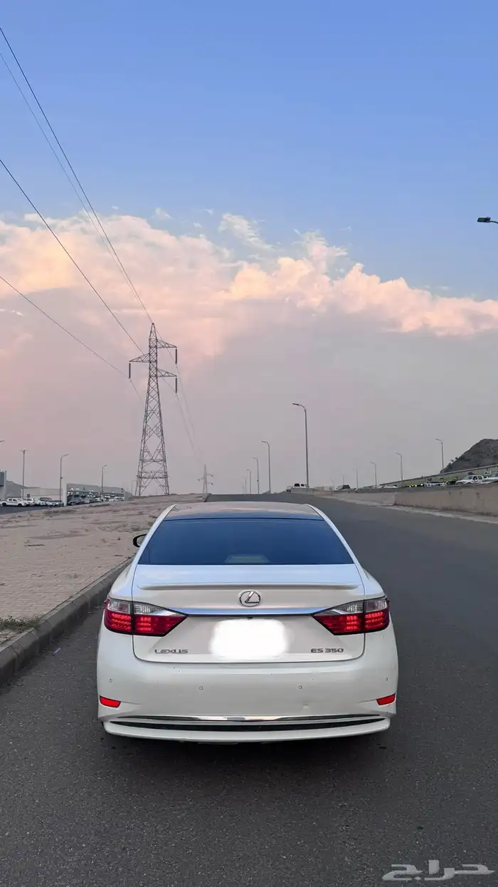 لكزس ES350 2015 3