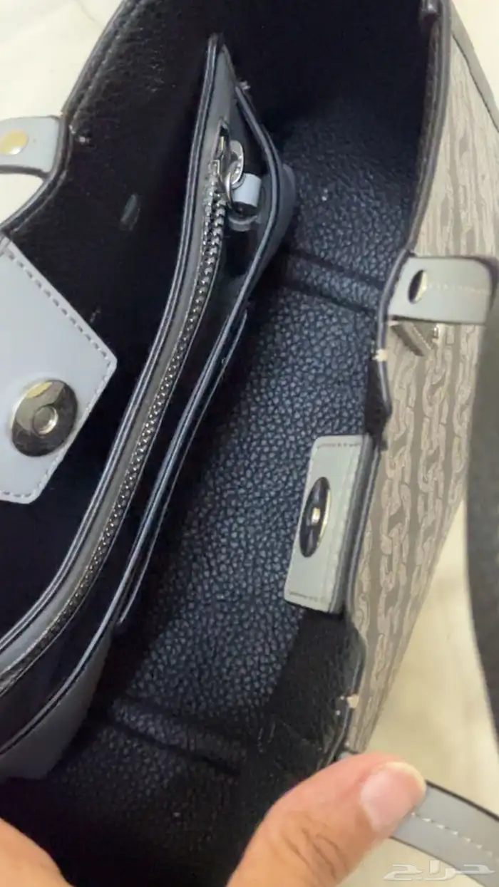 شنطة ماركة كالفن كلاين للبيع 100ريال 3