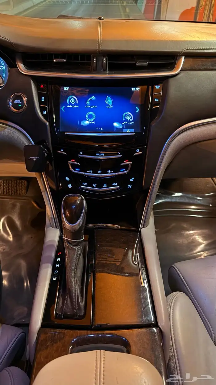 كاديلاك xts 2013 9