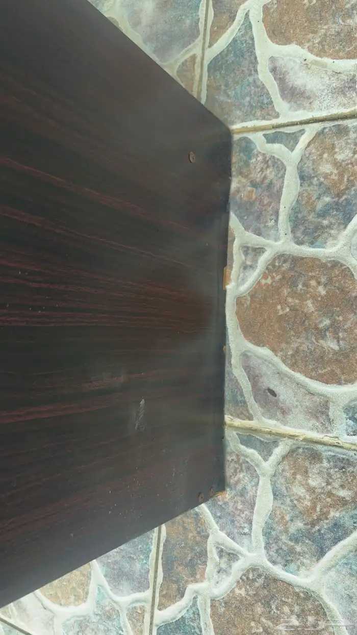 مكتب للبيع نظيف 3