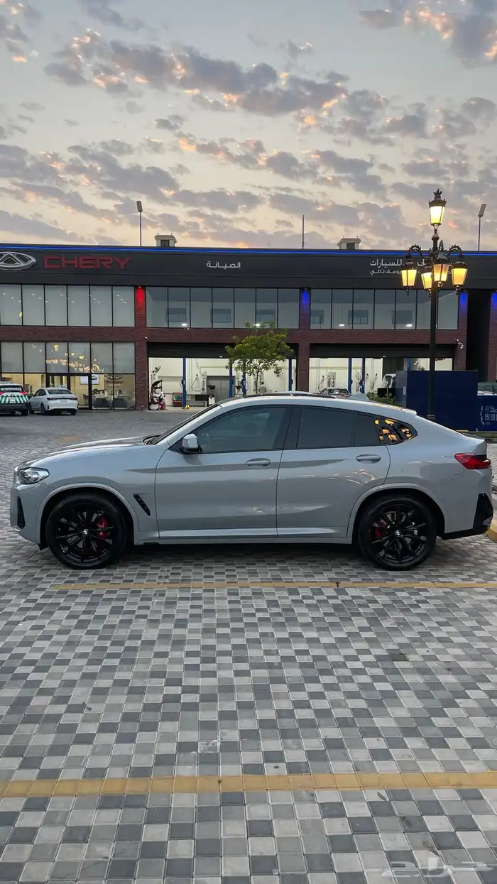 BMW X4 XDrive 30i M sport 2023 2