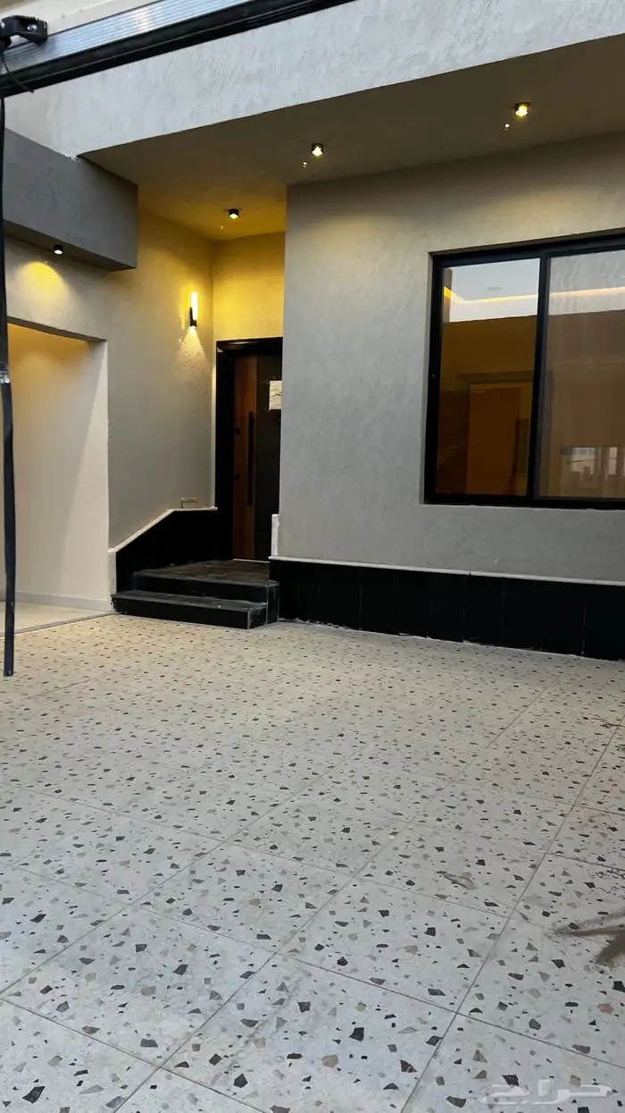 للبيع دور في مخطط النبلاء 9