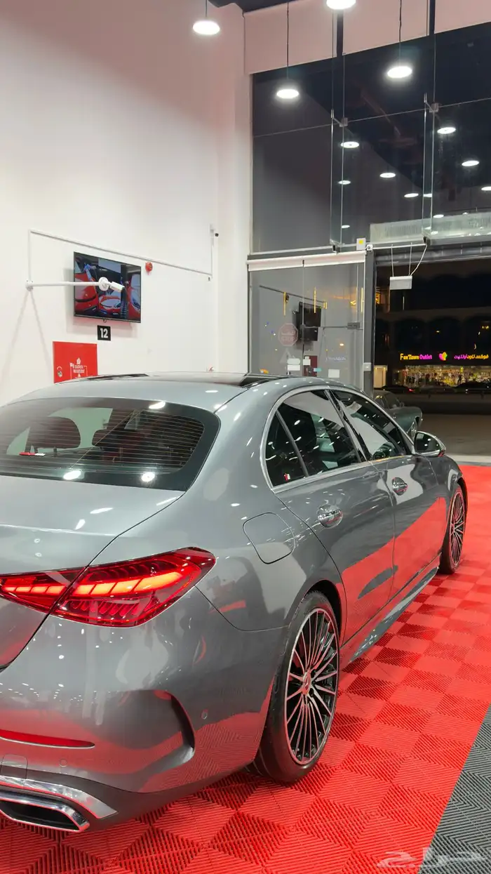 مرسيدس C200 2023 2