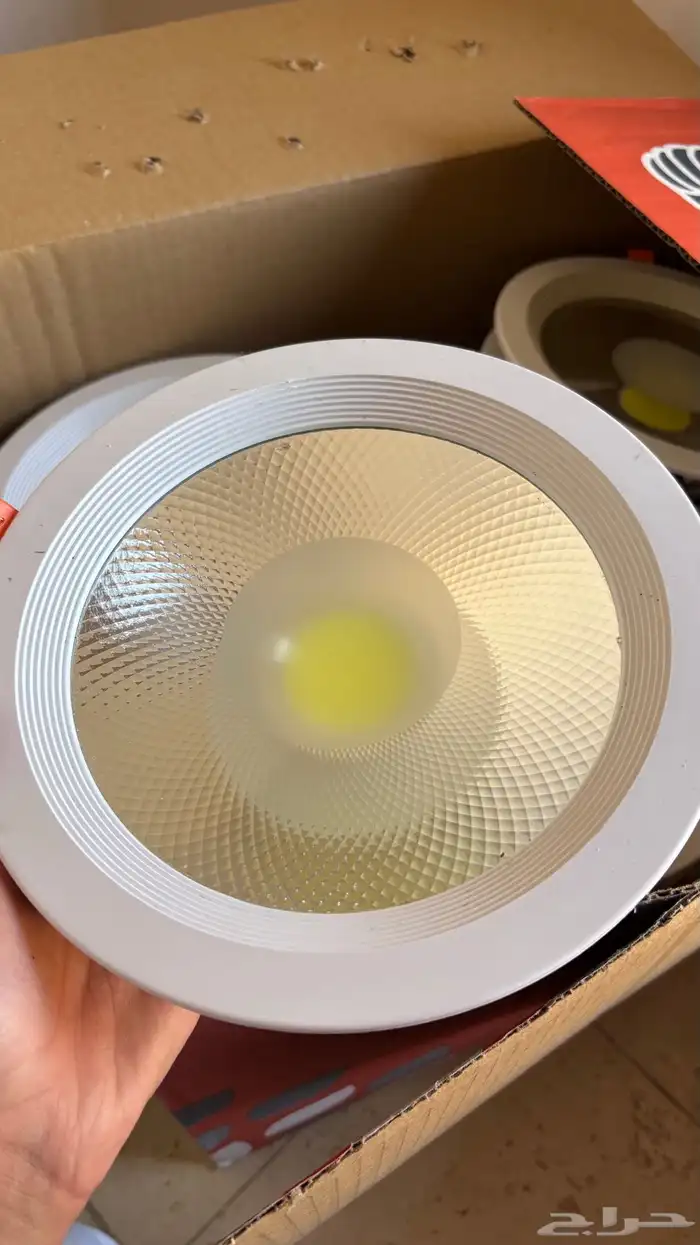 لمبات ديكور مقاس كبير وصغير مستخدمه 2