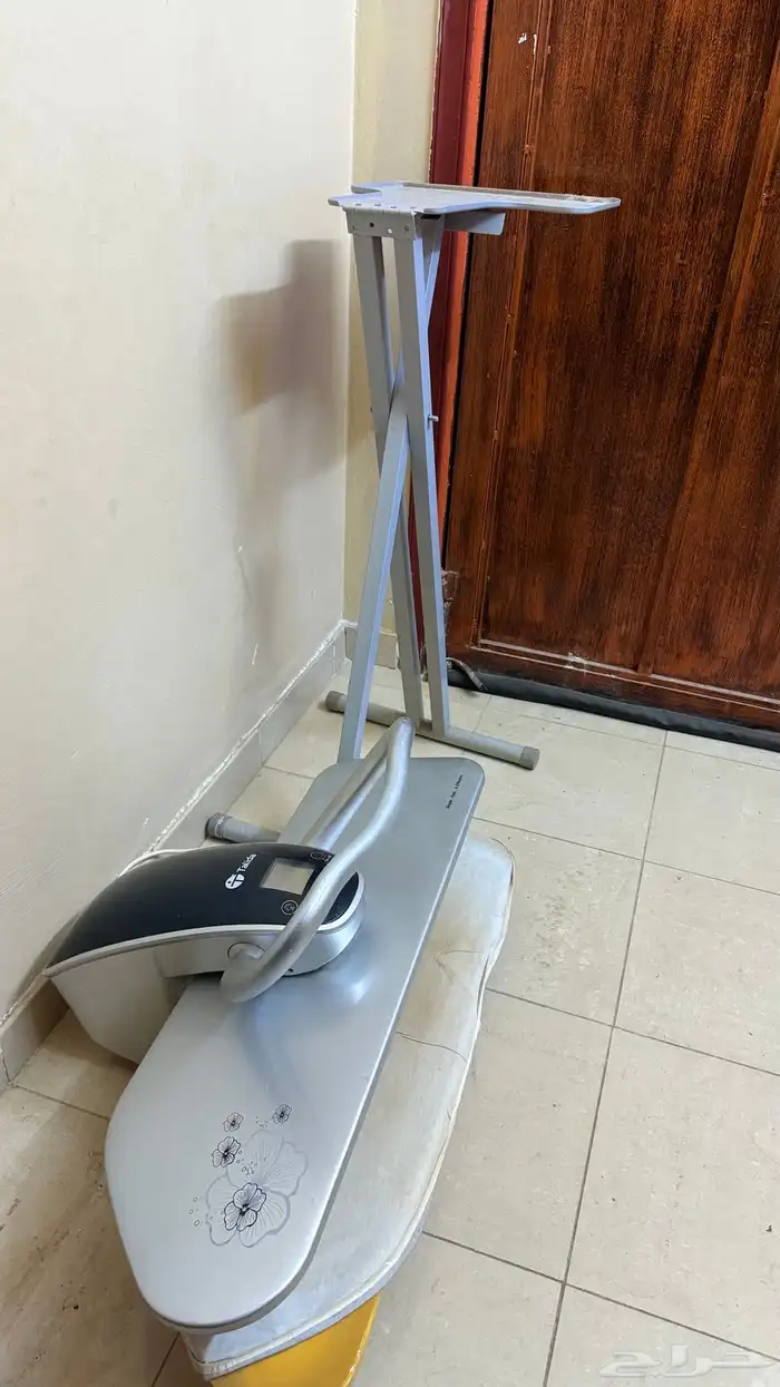 مكواة كبس مع الطاولة 500 ريال 1