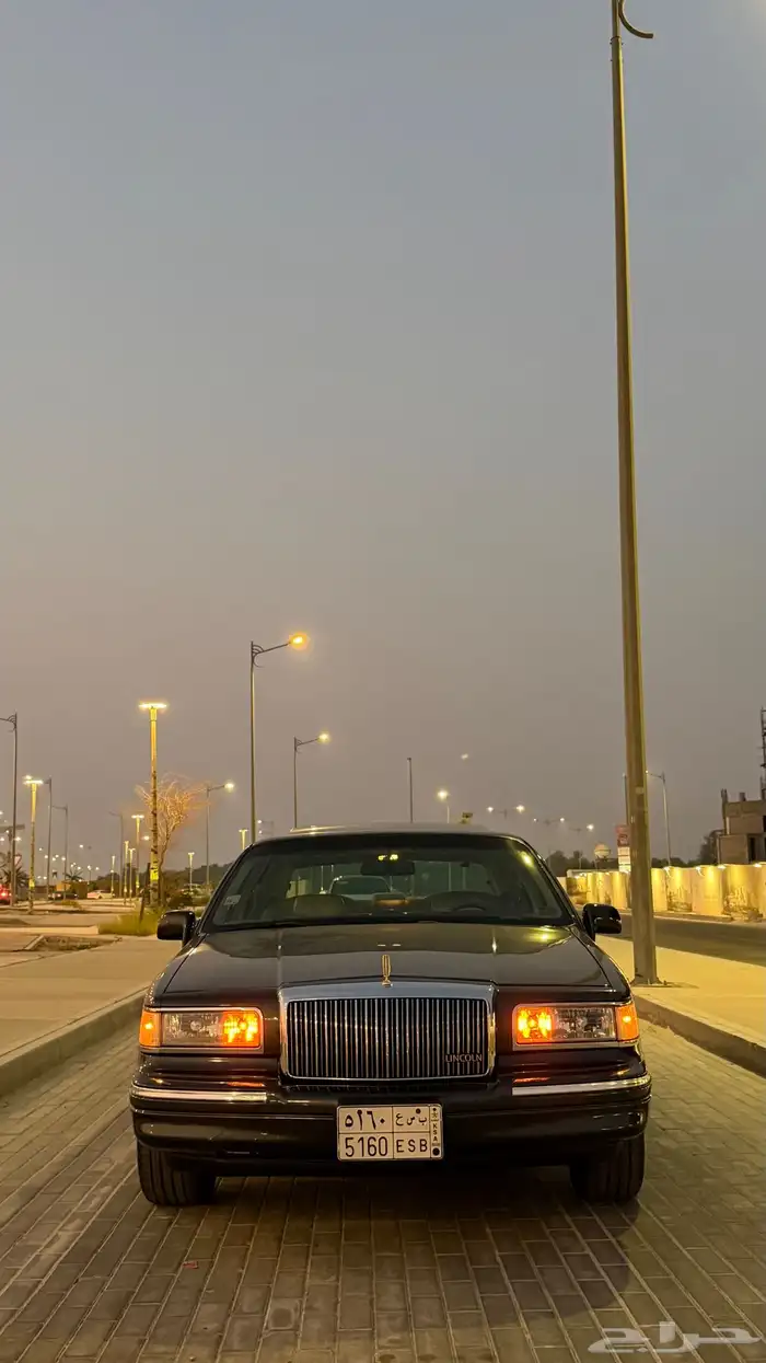 لينكون تاون كار 1995 25