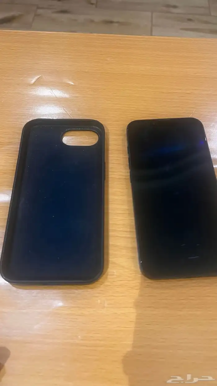 ايفون 16e نظيف جدا 6