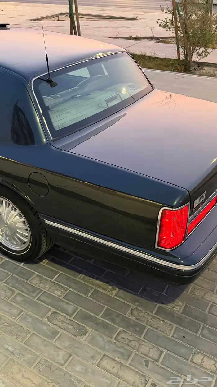 لينكون تاون كار 1995 17