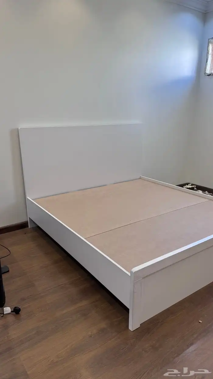 اثاث غرفة نوم وطاولة صاله 0