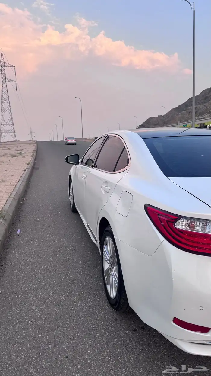 لكزس ES350 2015 5