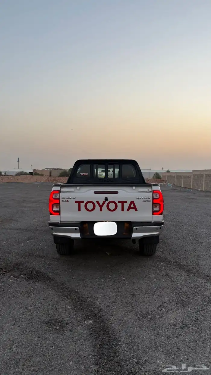 للبيع تايوتا هايلوكس 2024 ديزل 2