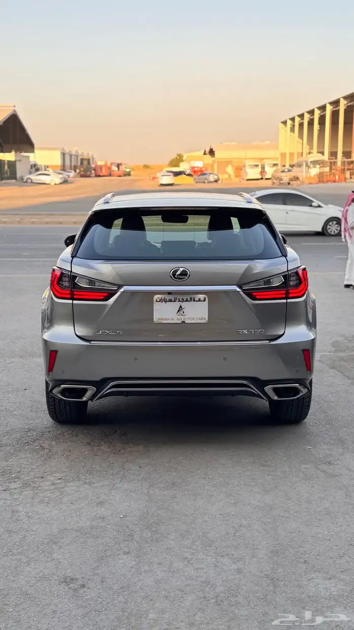 للبيع لكزس RX350 - 2016 اف سبورت فل كامل بحالة الوكاله 5