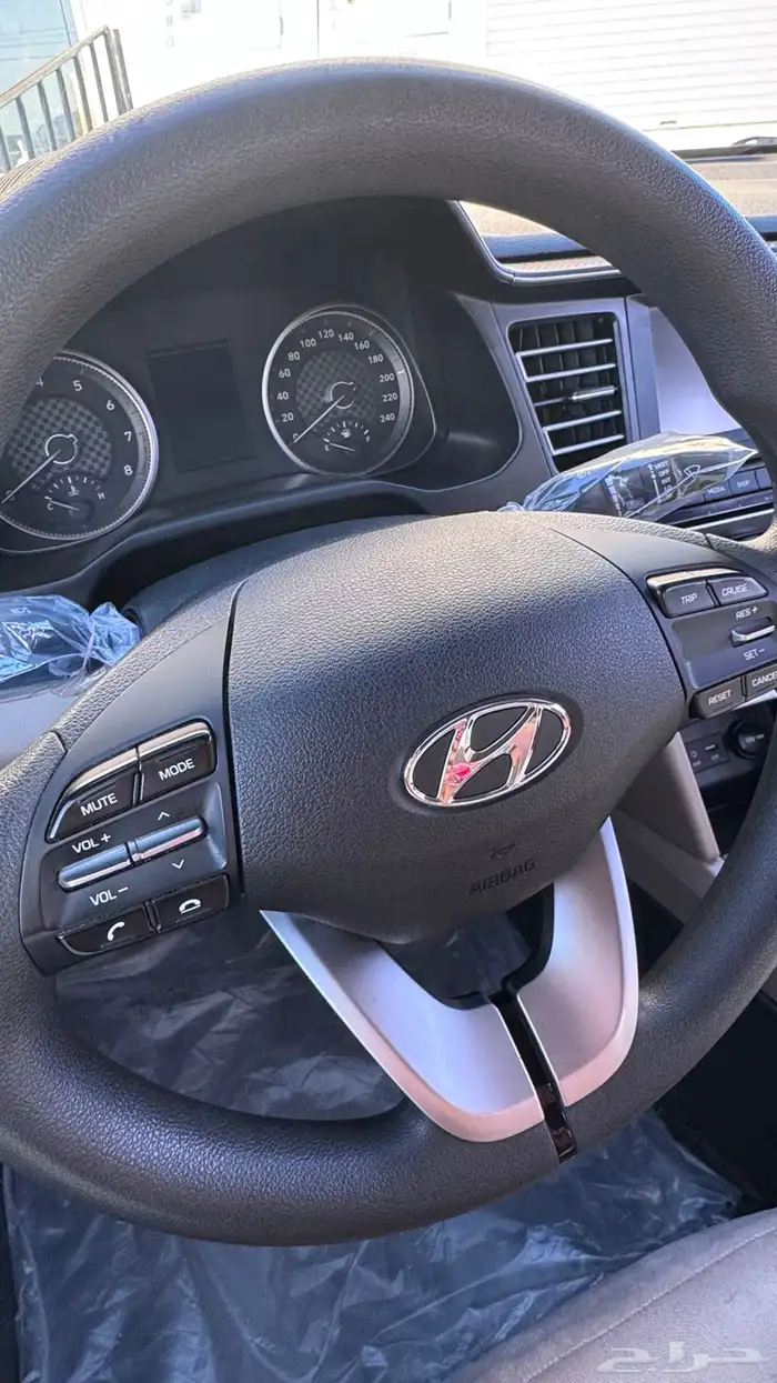 النترا 2020 مكينه كبير نظيفه ممشى قليل 11