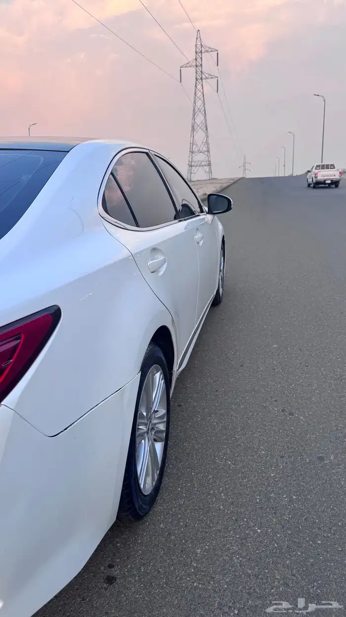 لكزس ES350 2015 4