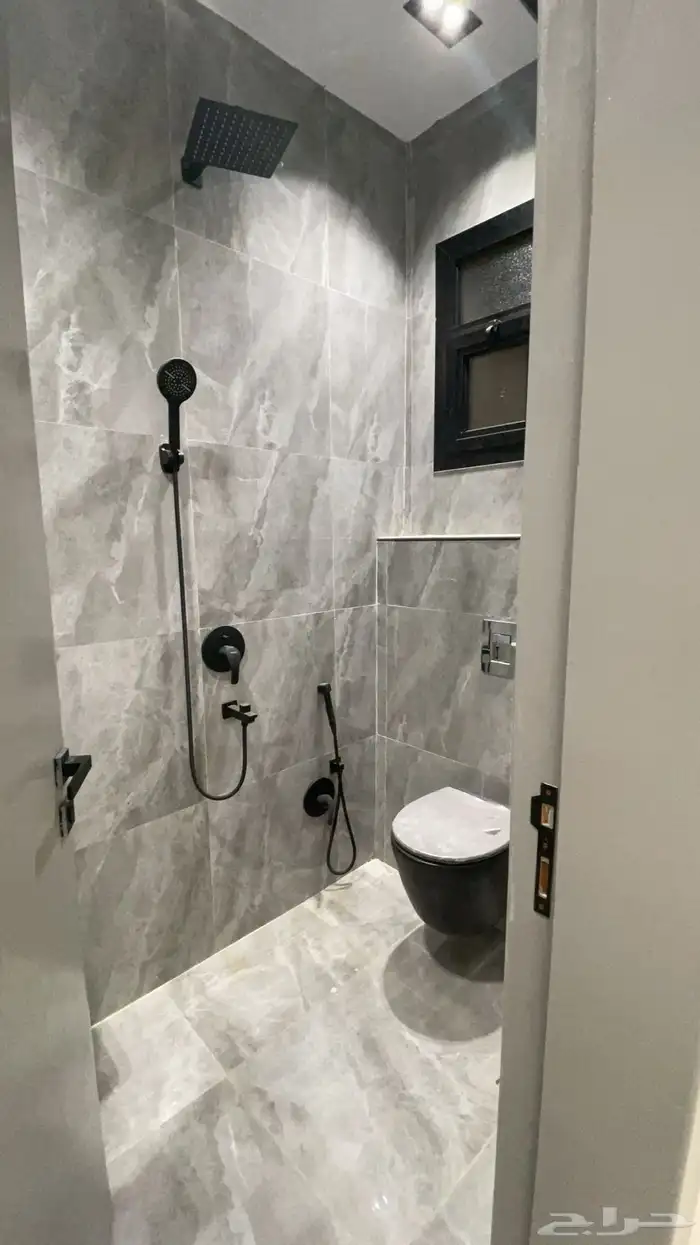 للبيع فيلا بحي الندوة 9