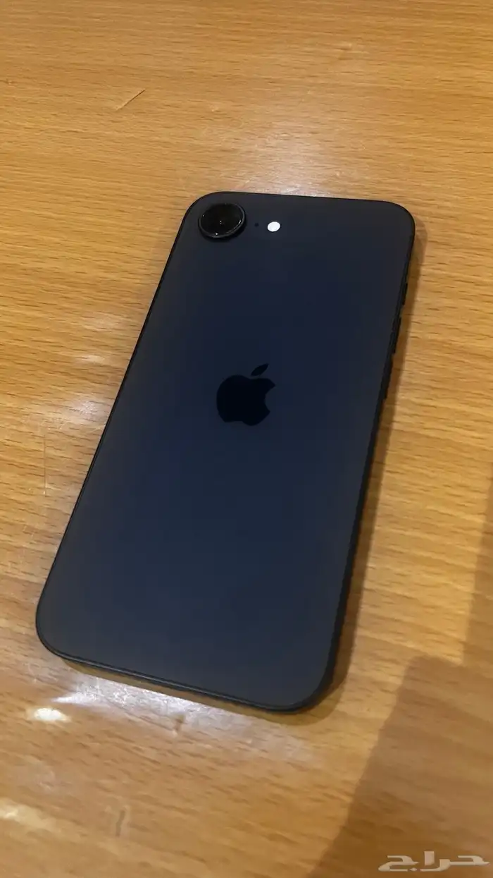 ايفون 16e نظيف جدا 1