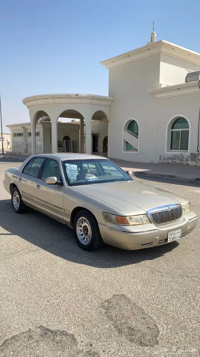 فورد قراند ماركيز عداد 199 الف مديل 2000ثاني مالك سوم 5 الاف 0