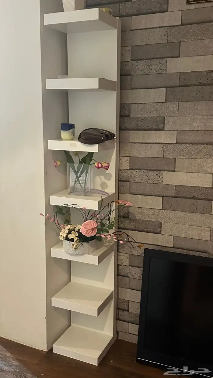 رفوف جدار من ايكيا 0