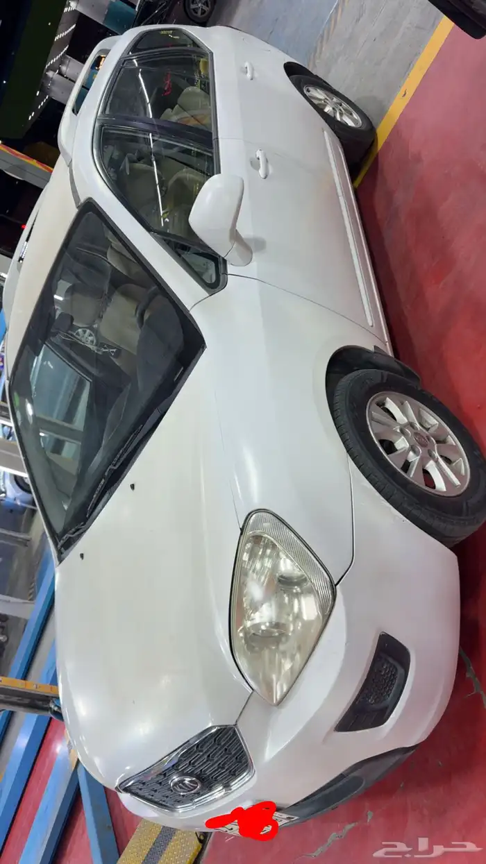 كيا كارينز 1