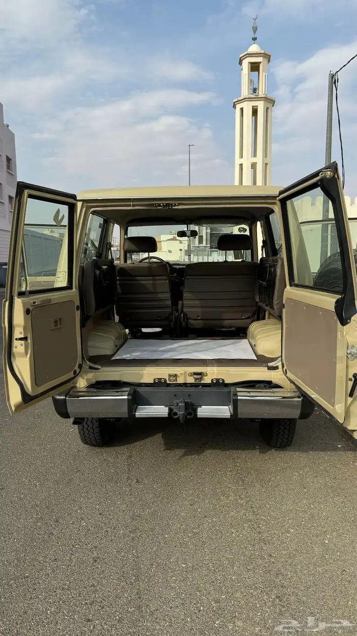 للبيع جيب ربع 2006 استخدام شخصي 48