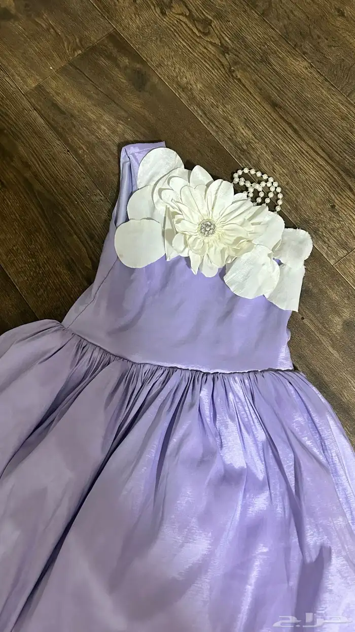 فساتين بنات ماركة من مصممة 2