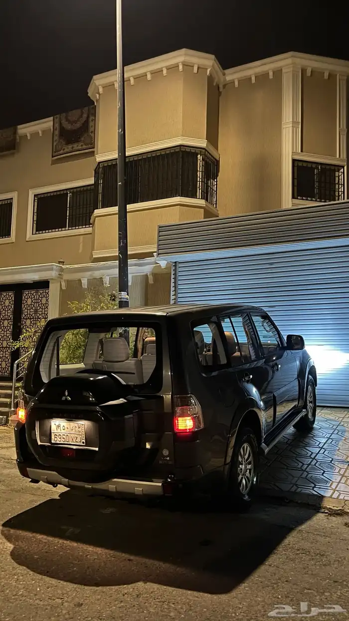 باجيرو 2015 ستاندر 10