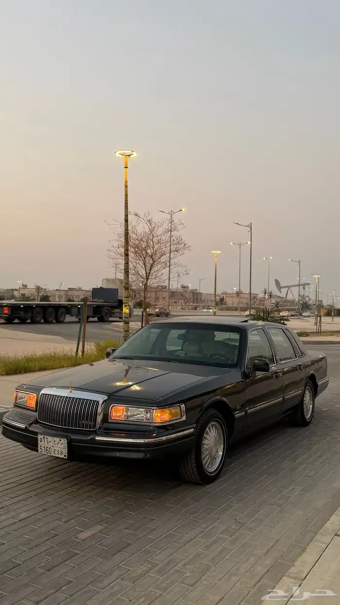 لينكون تاون كار 1995 1