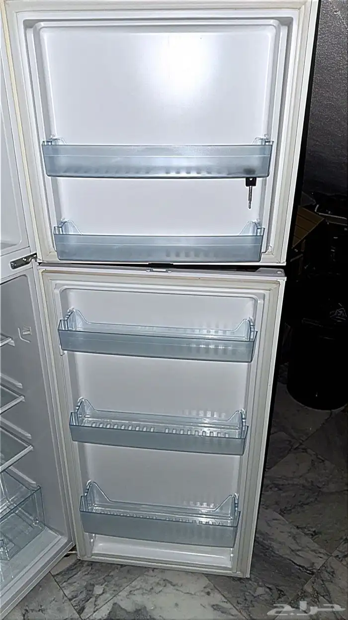 ثلاجه مستخدمه شهر للبيع 2