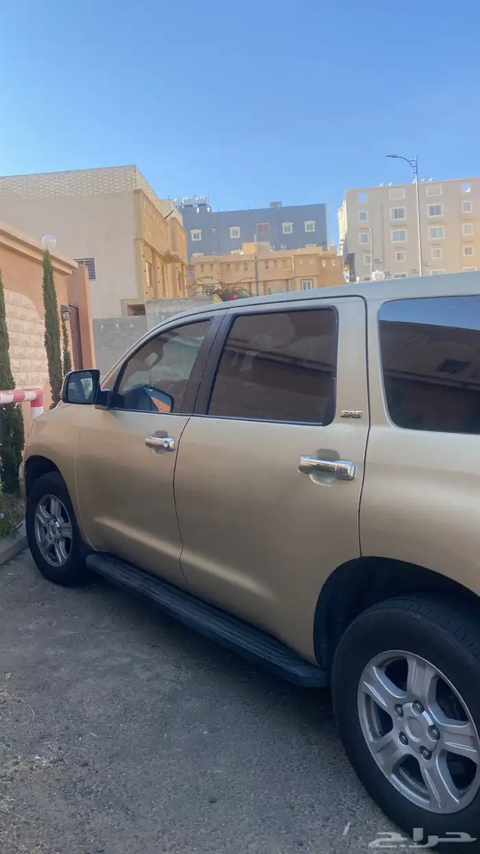 سكويا للبيع او البدل بسياره صغيره 3