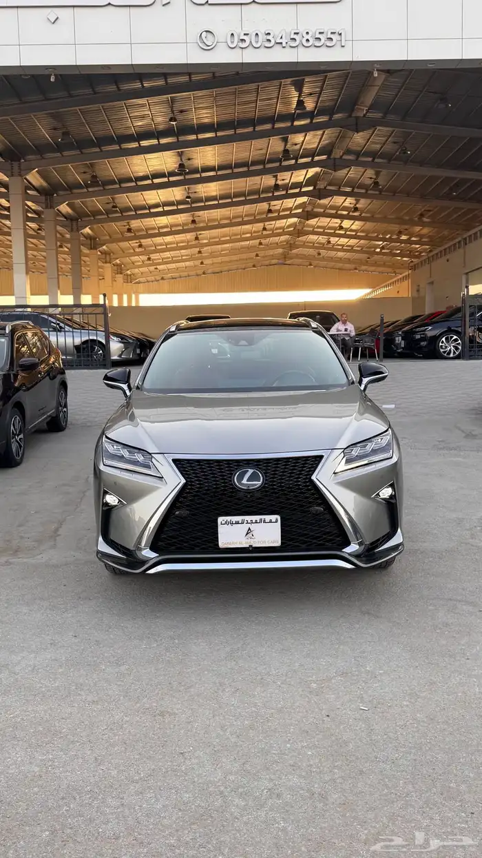 للبيع لكزس RX350 - 2016 اف سبورت فل كامل بحالة الوكاله 0