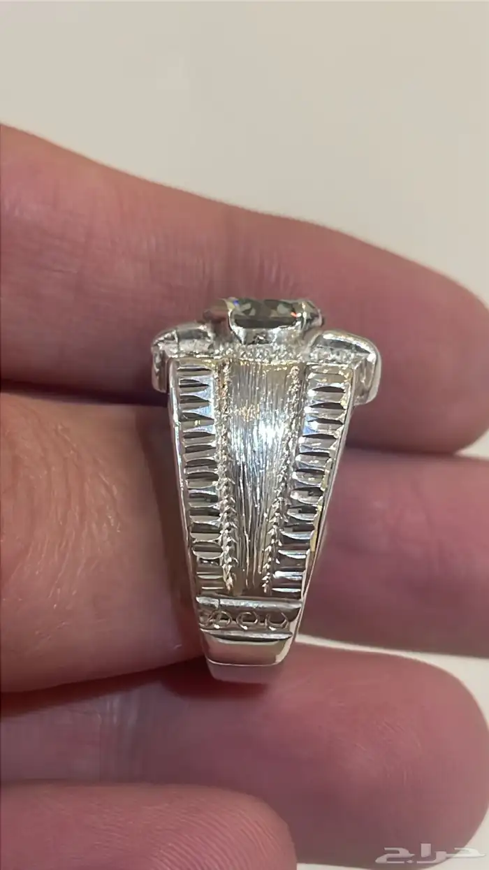 خاتم موزنايت فانسي مرصع ألماس حر 2