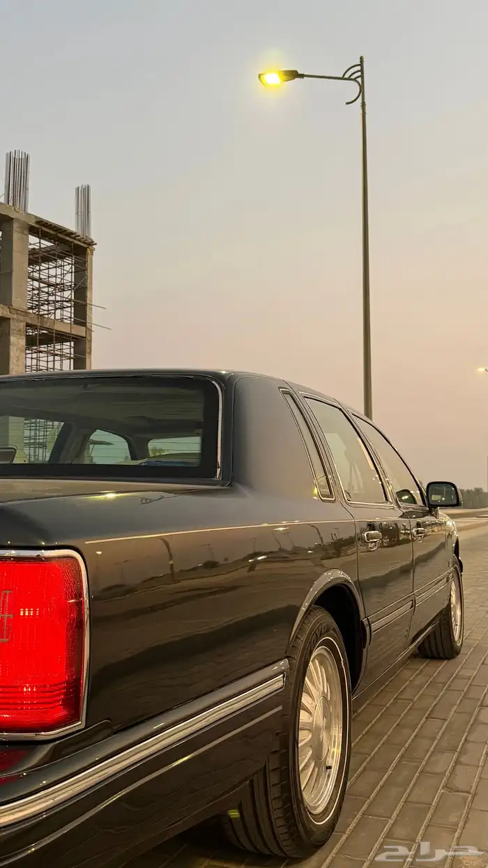 لينكون تاون كار 1995 7