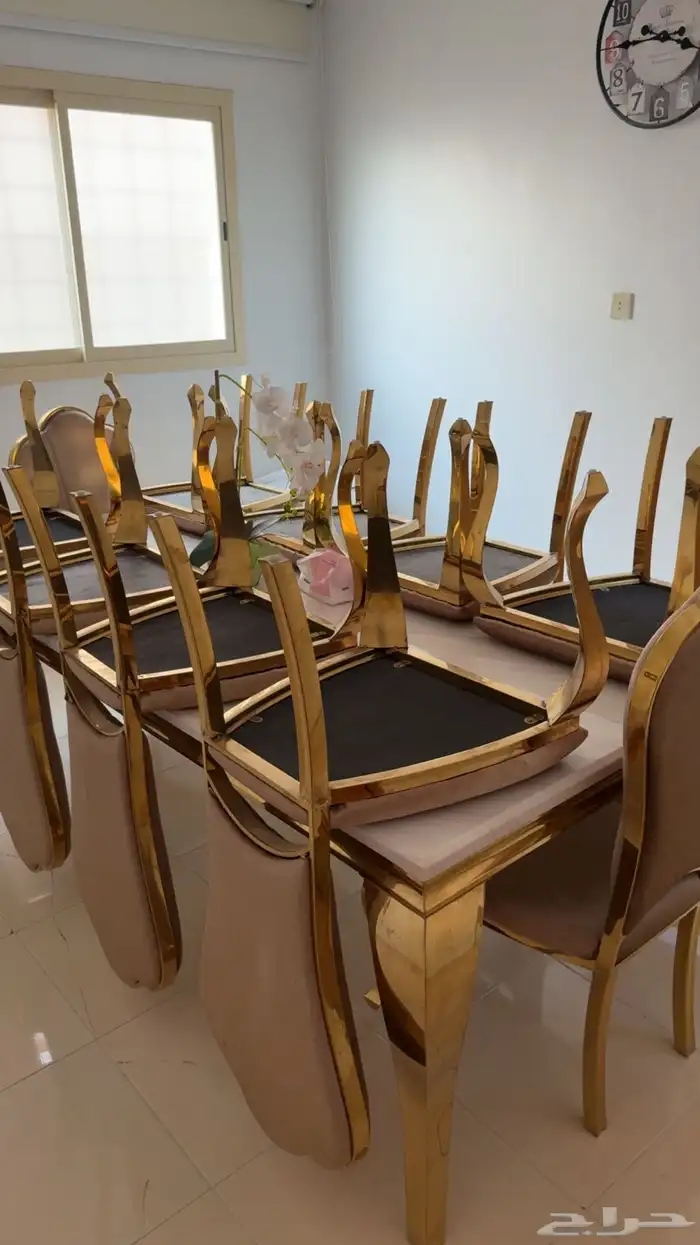 طاولة طعام رخامية ب10 كراسي 0