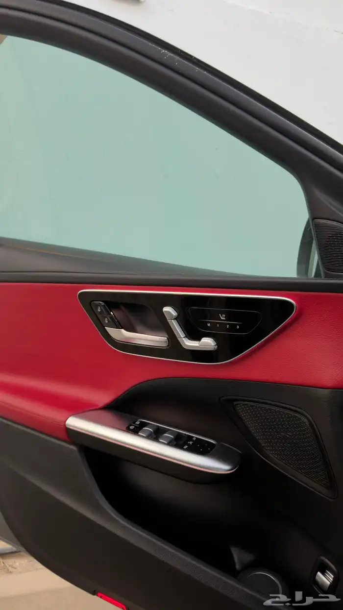 مرسيدس C200 2023 11