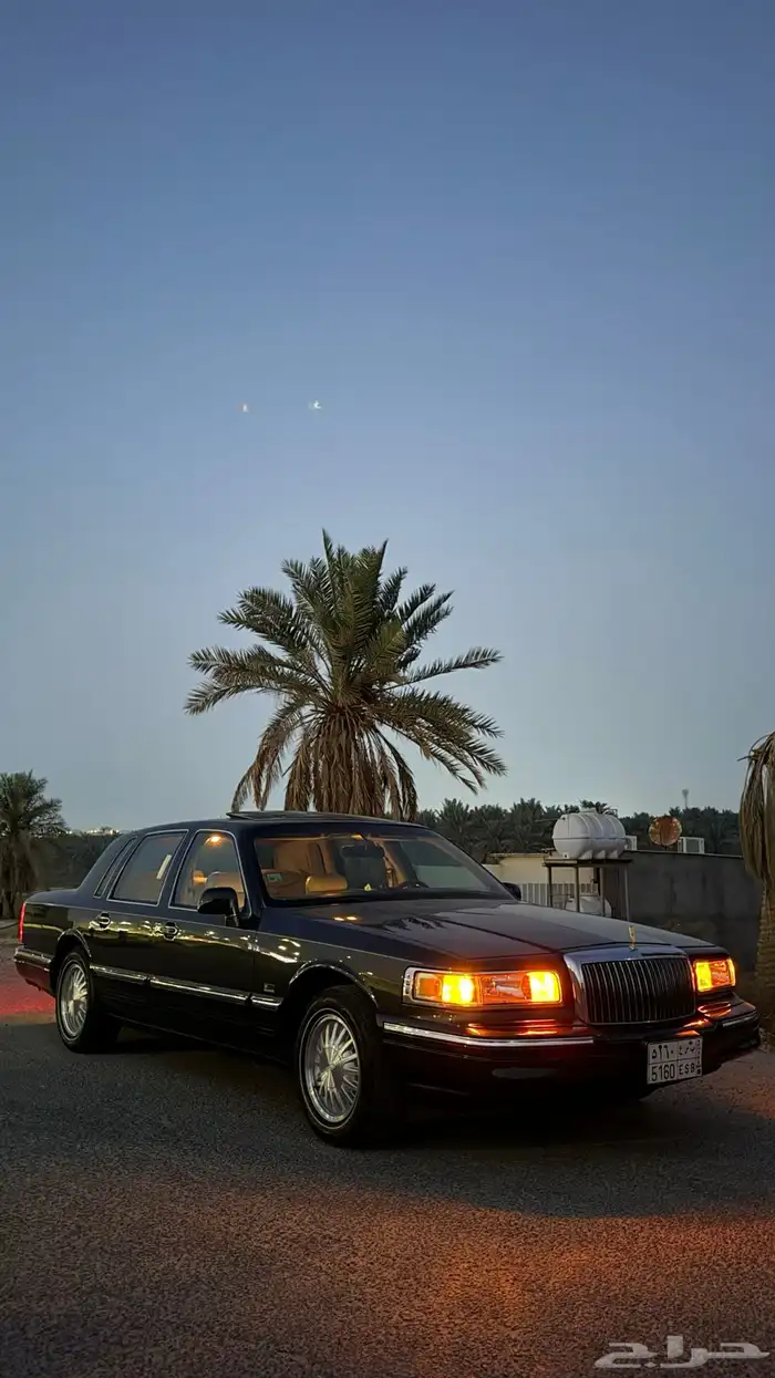 لينكون تاون كار 1995 38