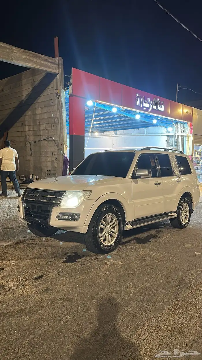 التواصل على الرقم هذا 4