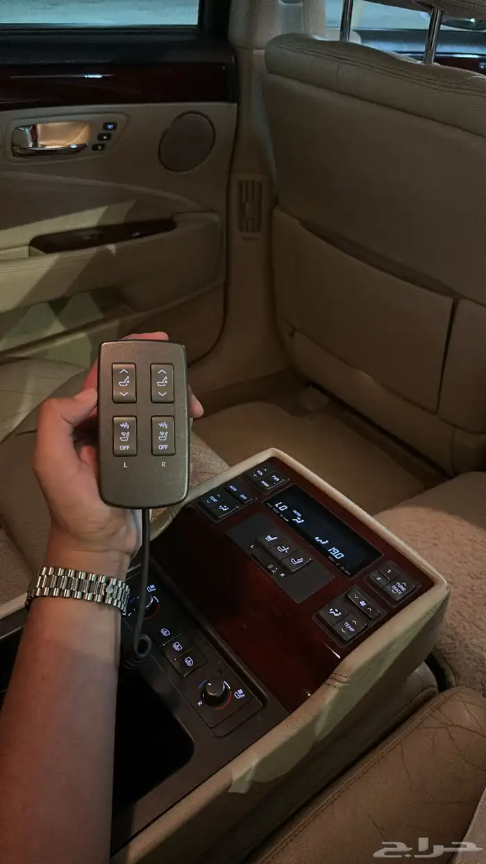 لكزس 2012 LS   460L 18