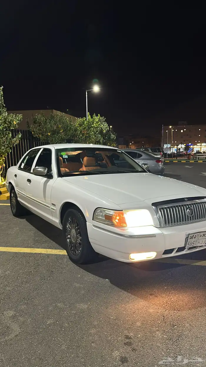 فورد ماركيز 2010 4