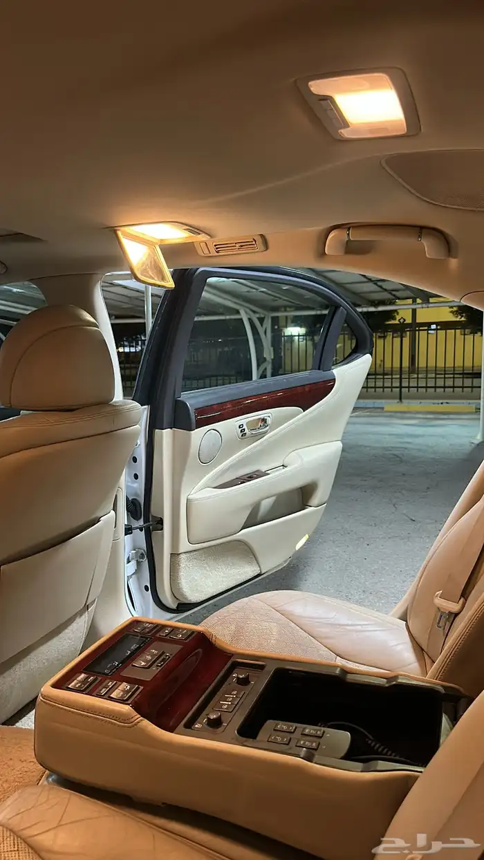 لكزس 2012 LS   460L 21