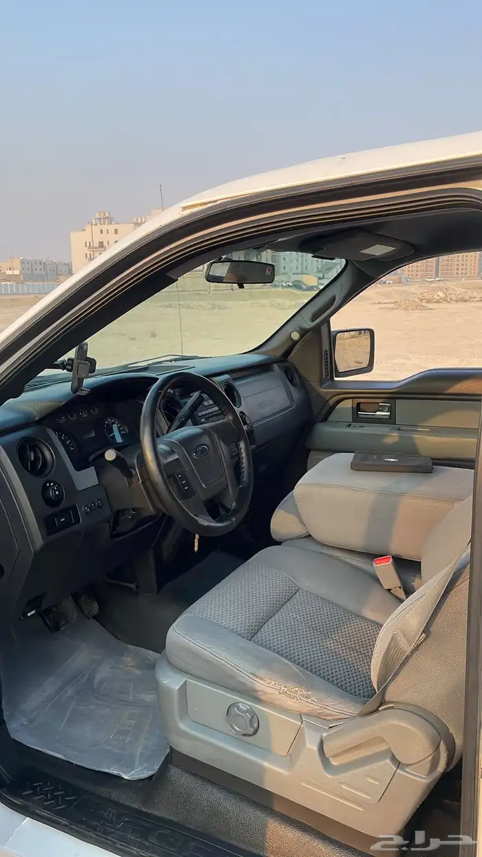 للبيع f150 موديل 2013 دبل 8 سلندر 10